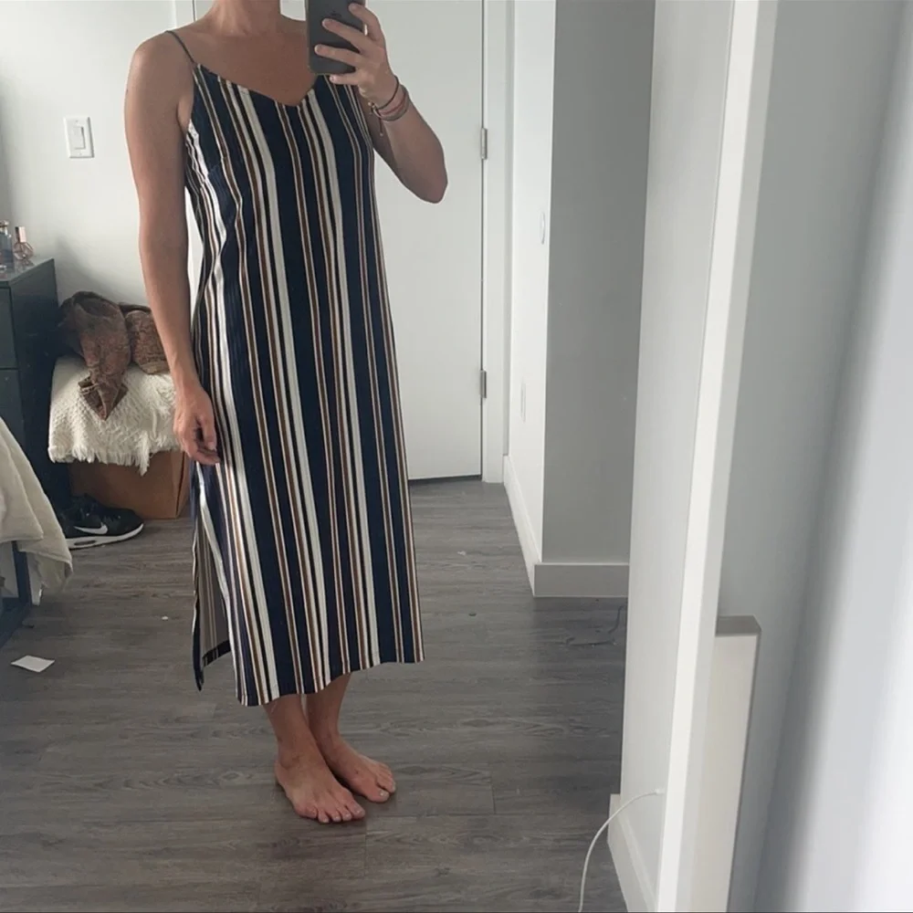 Ixiah velvet stripe dress